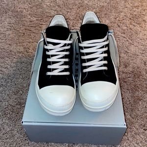 Selling Rick Owens DRKSHDW low sneakers. Size 41 , Black and Cream.